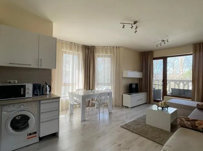 Deluxe South Bay Varna