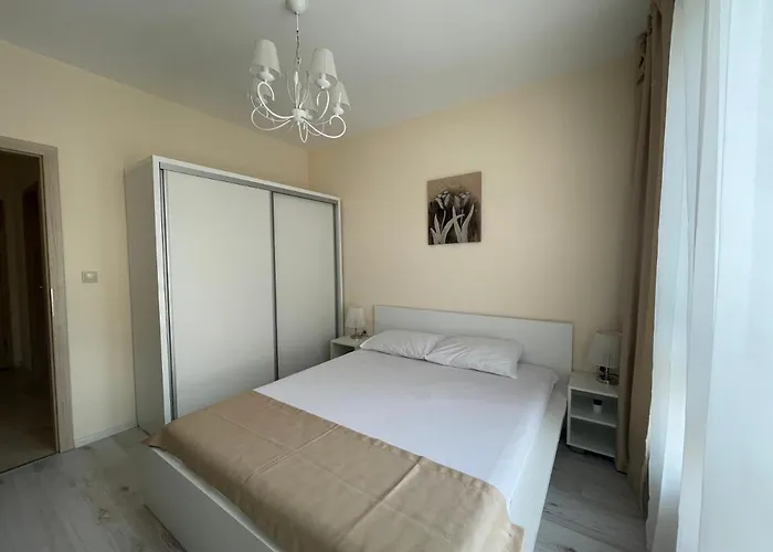 Deluxe South Bay Apartment